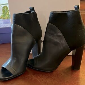 Vince Emerson leather stretch heeled bootie